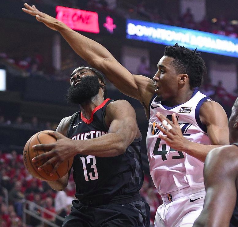 虎扑网-集结日突围战来临；犹他爵士围绕法甲战术微调；震撼外界；年轻球员得到机会的简单介绍