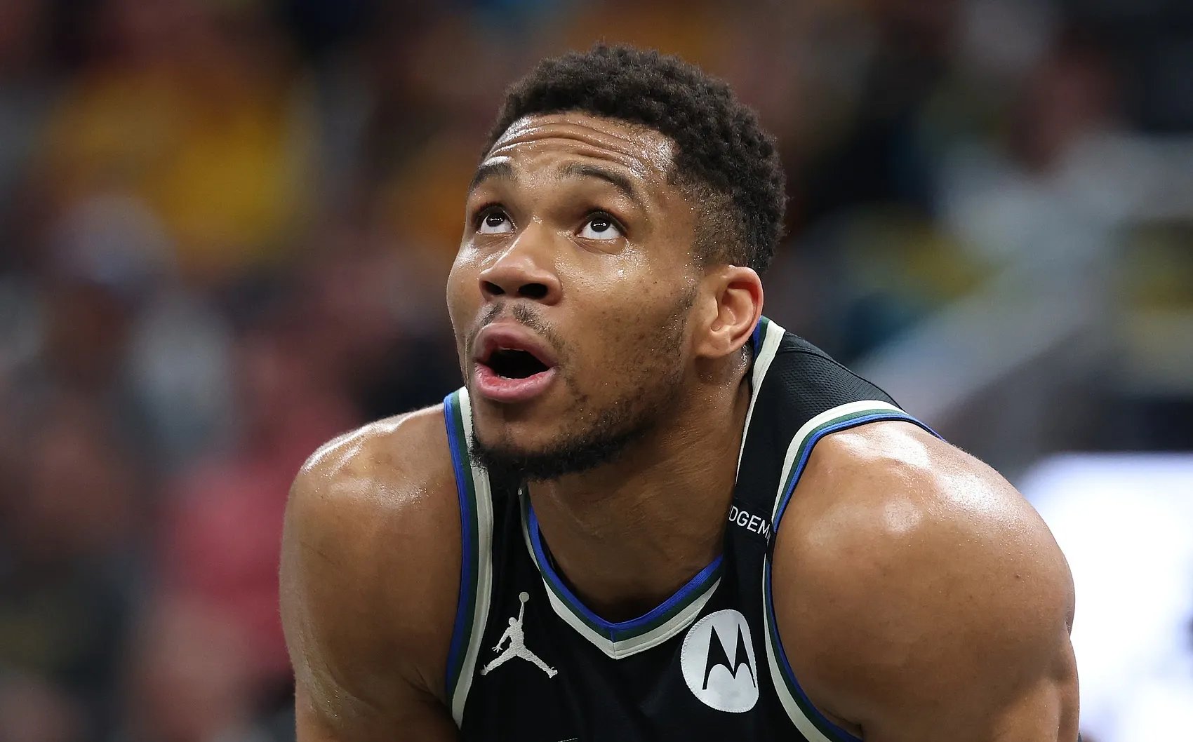 虎扑- 猛龙主帅英格拉姆恢复打全场 